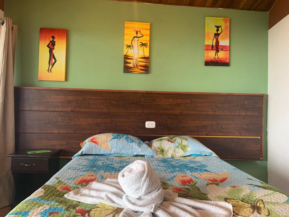 Cabinas Vista Al Golffo Monteverde Екстериор снимка